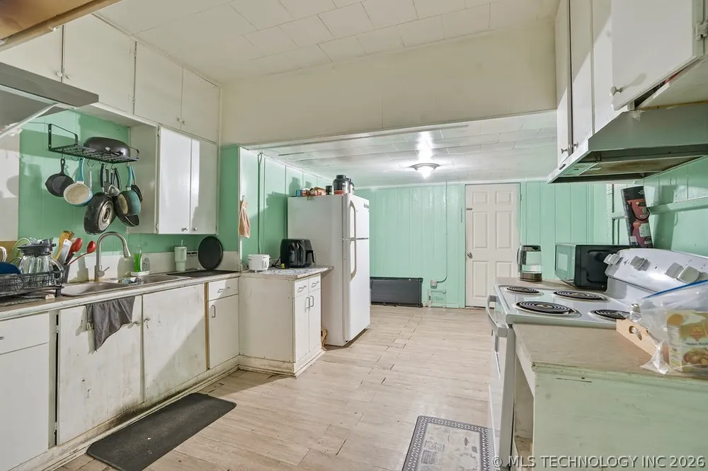 512 E 16th Ada, OK 74820