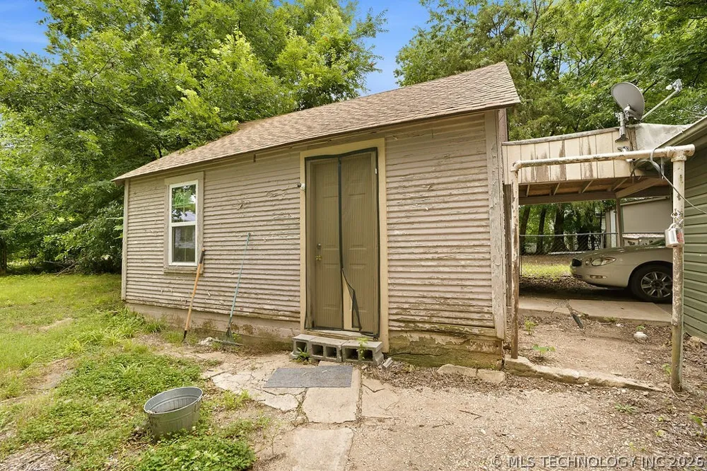 512 E 16th Ada, OK 74820