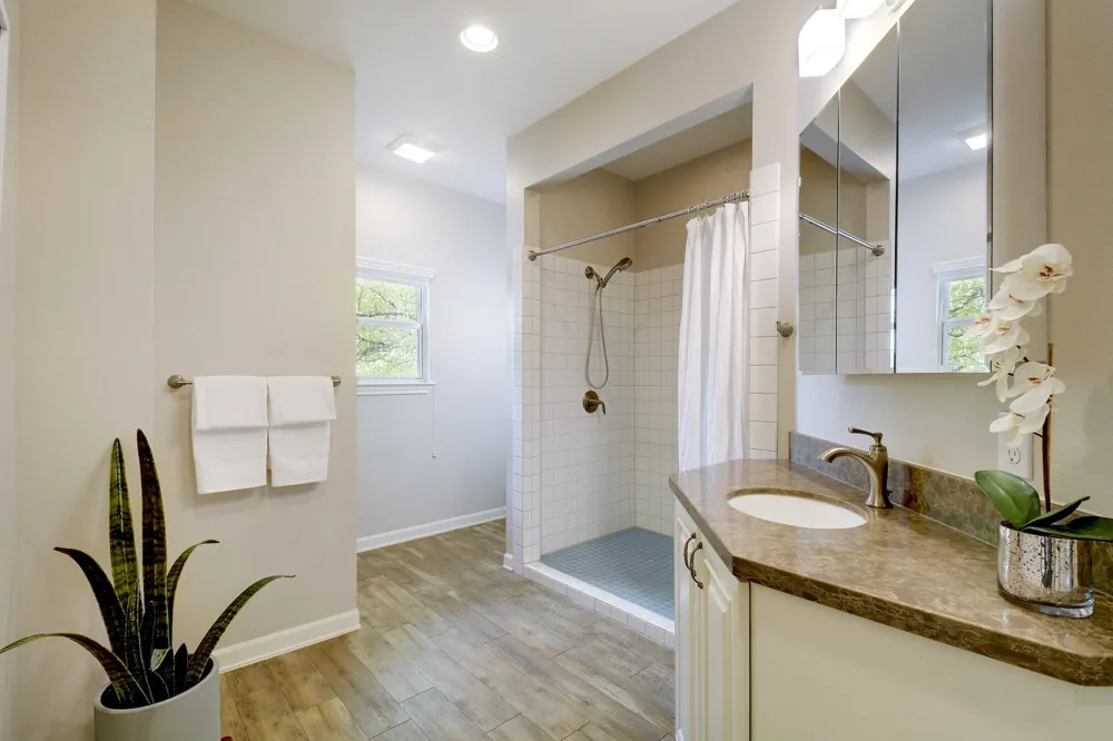 2330 Westforest Drive #B Austin, TX 78704