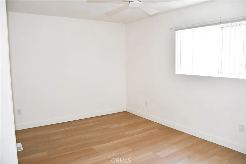 994 Valencia #104 Costa Mesa, CA 92626