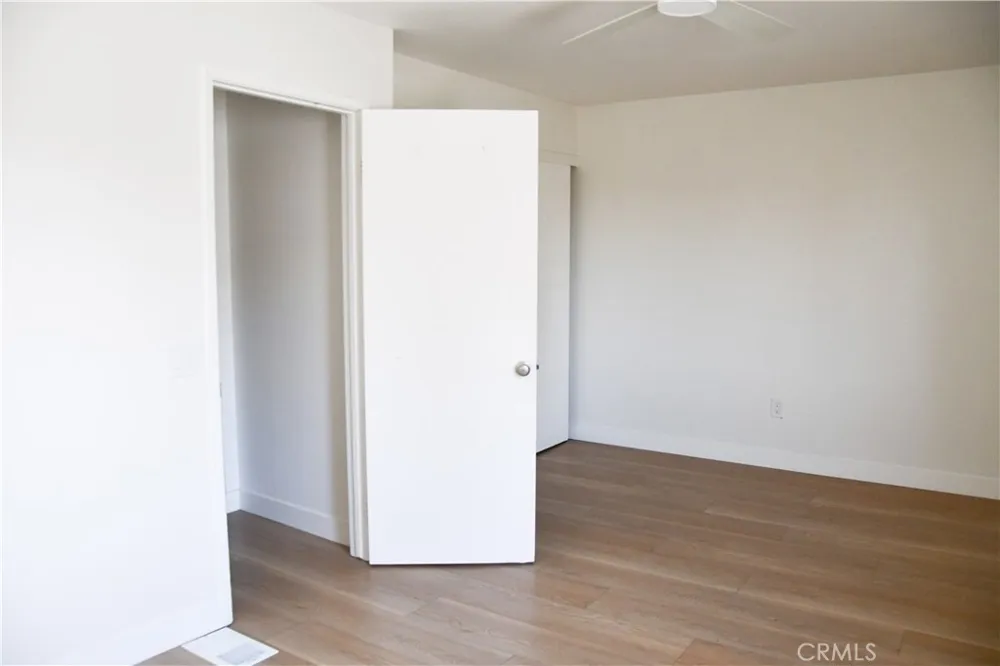 994 Valencia #104 Costa Mesa, CA 92626