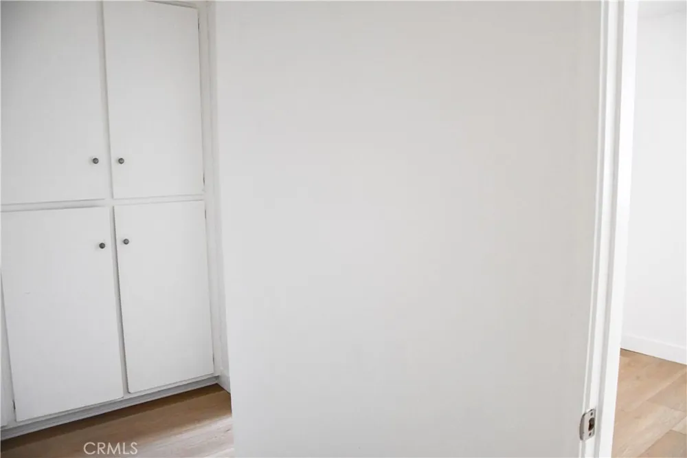 994 Valencia #104 Costa Mesa, CA 92626