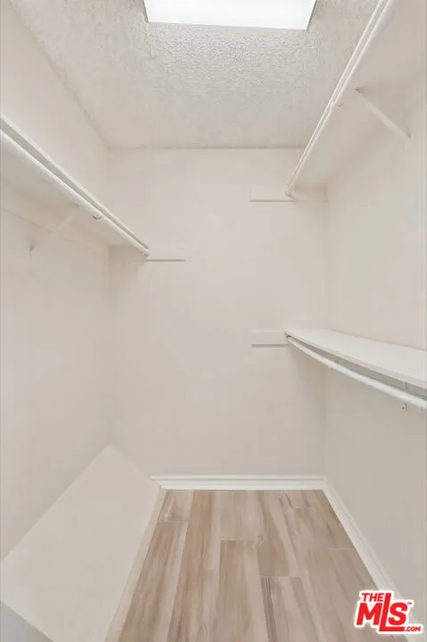 14937 Sherman Way #2 Van Nuys, CA 91405