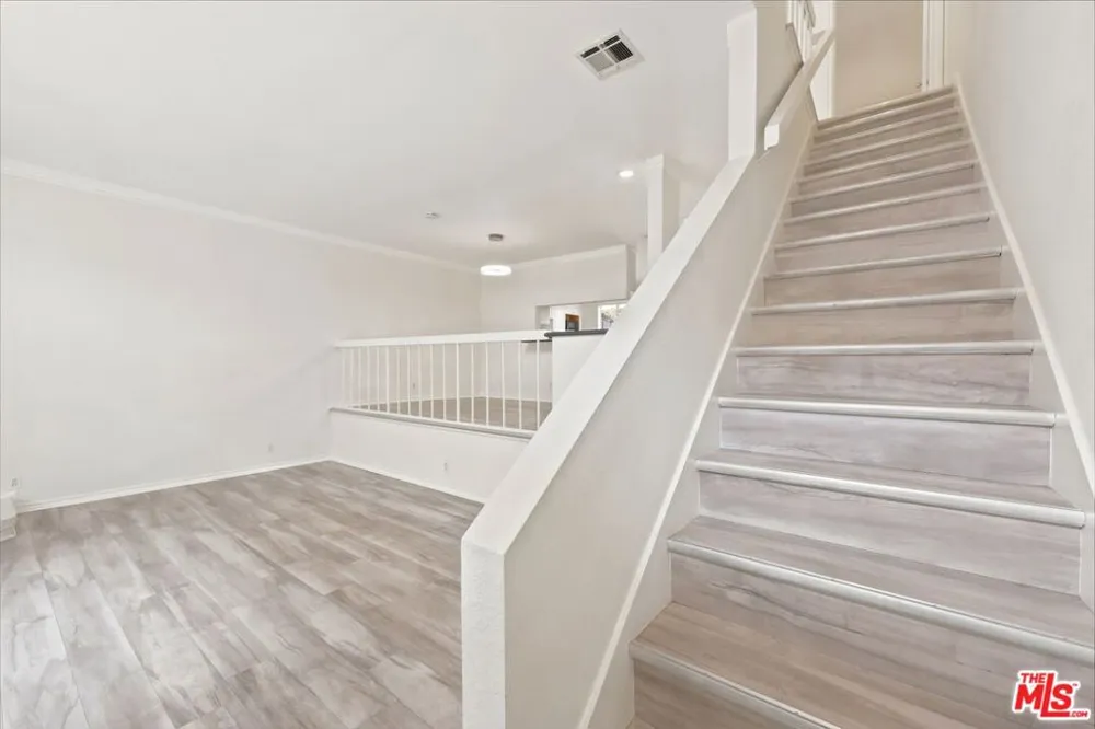 14937 Sherman Way #2 Van Nuys, CA 91405