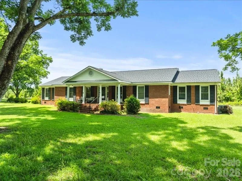 464 Lark Road Cheraw, SC 29520