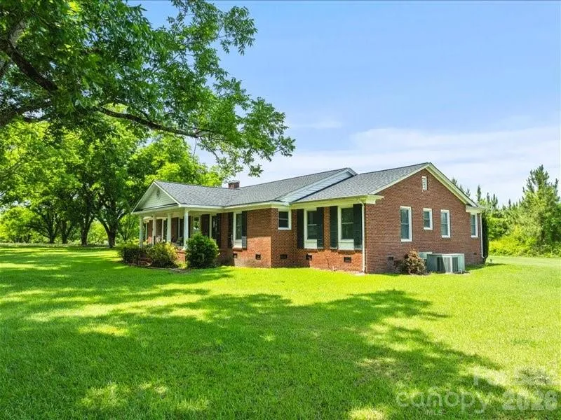 464 Lark Road Cheraw, SC 29520