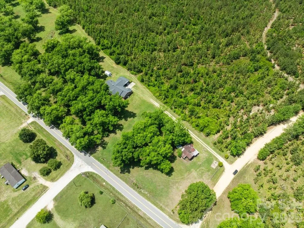 464 Lark Road Cheraw, SC 29520
