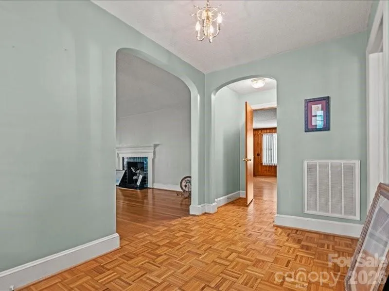464 Lark Road Cheraw, SC 29520