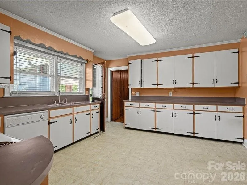 464 Lark Road Cheraw, SC 29520