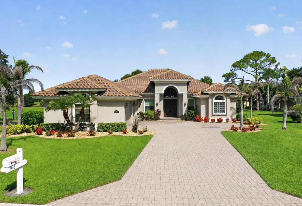 9431 Meadowood Drive Fort Pierce, FL 34951