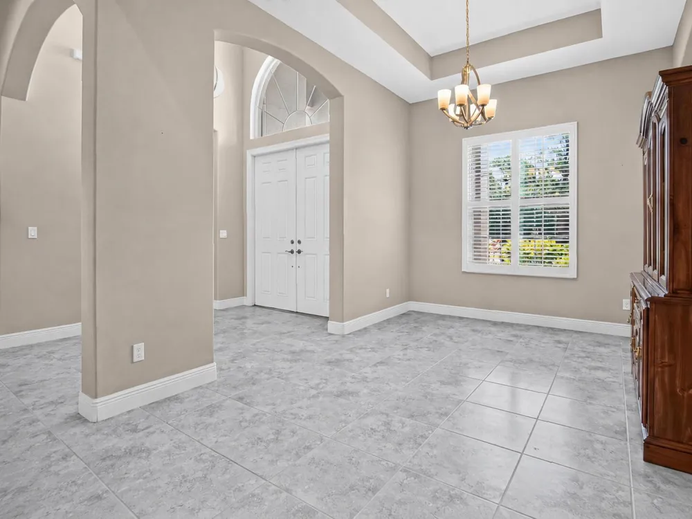 9431 Meadowood Drive Fort Pierce, FL 34951