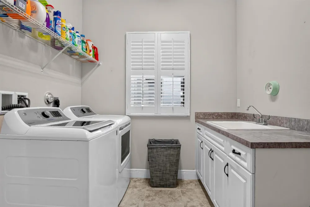9431 Meadowood Drive Fort Pierce, FL 34951