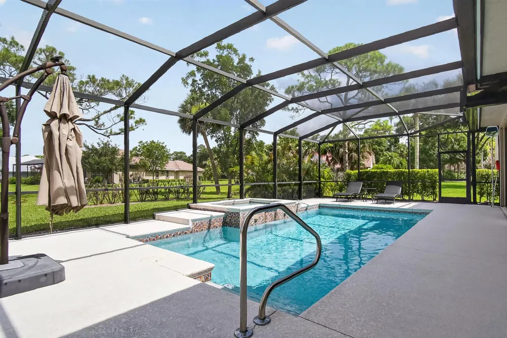 9431 Meadowood Drive Fort Pierce, FL 34951