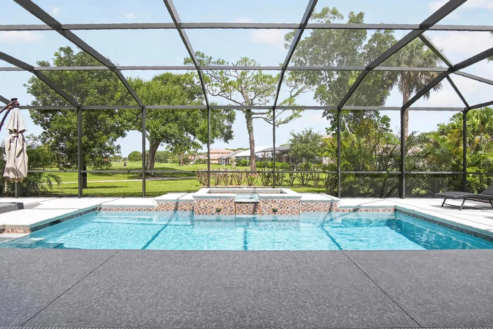 9431 Meadowood Drive Fort Pierce, FL 34951
