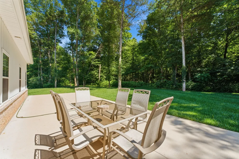 1304 Summer Station Dr Chapel Hill, TN 37034