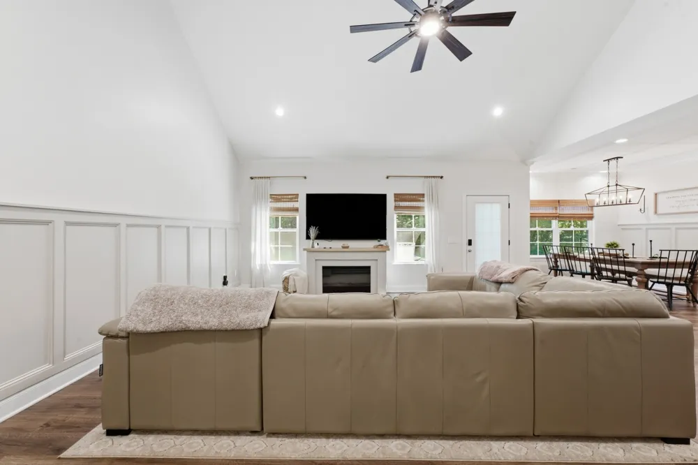 1304 Summer Station Dr Chapel Hill, TN 37034