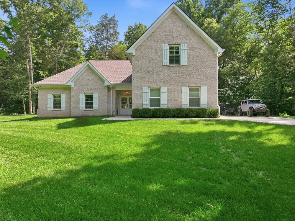 1304 Summer Station Dr Chapel Hill, TN 37034