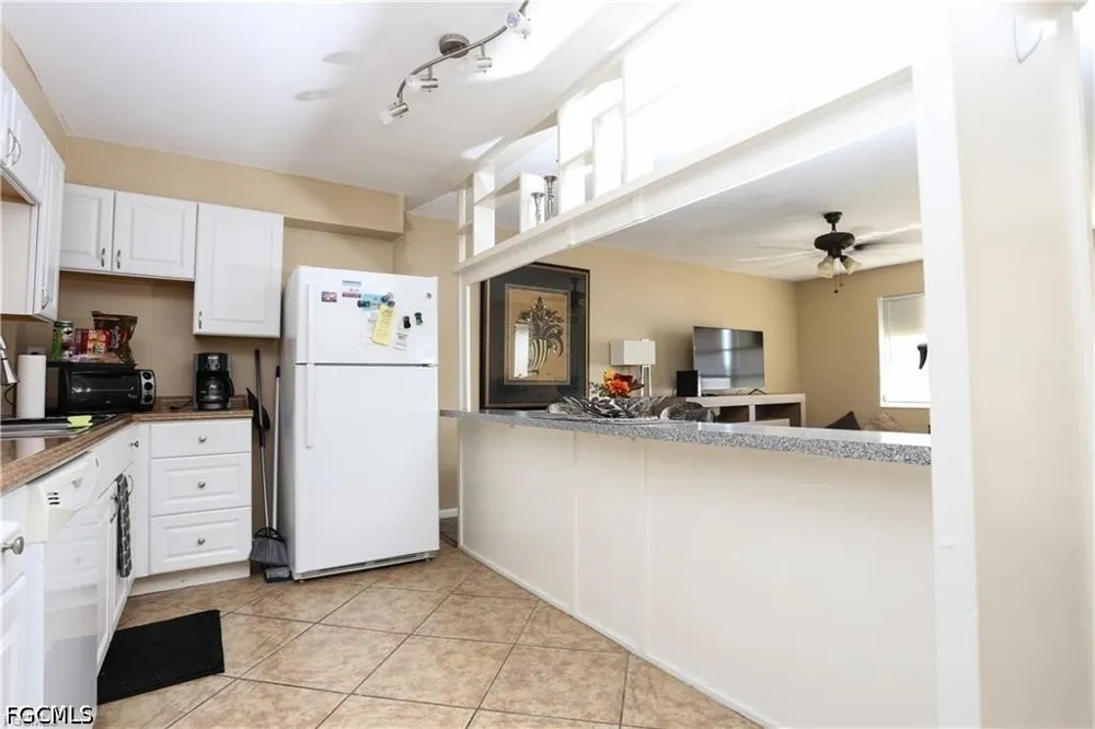 Victoria Drive #204 Cape Coral, FL 33904