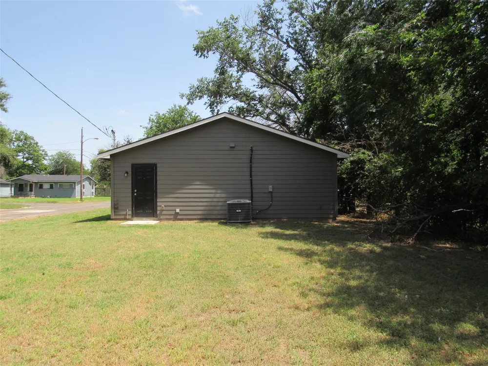 544 Lenox Street Waco, TX 76704