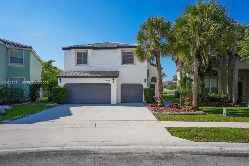 15714 NW 10th St Pembroke Pines, FL 33028