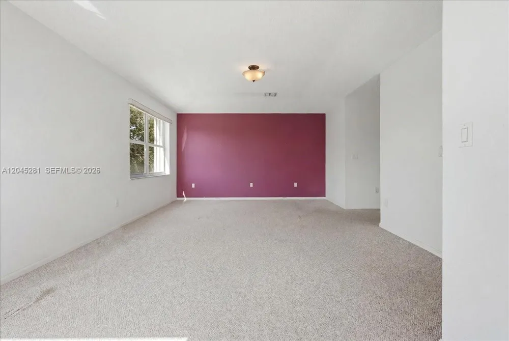15714 NW 10th St Pembroke Pines, FL 33028