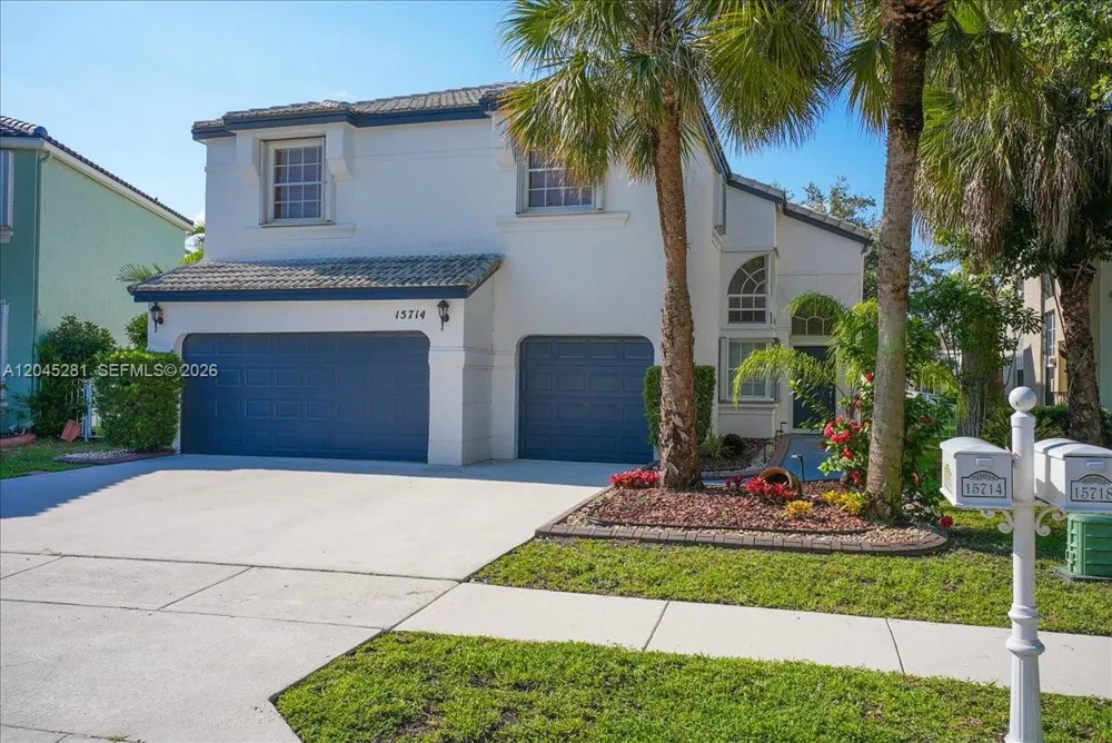 15714 NW 10th St Pembroke Pines, FL 33028
