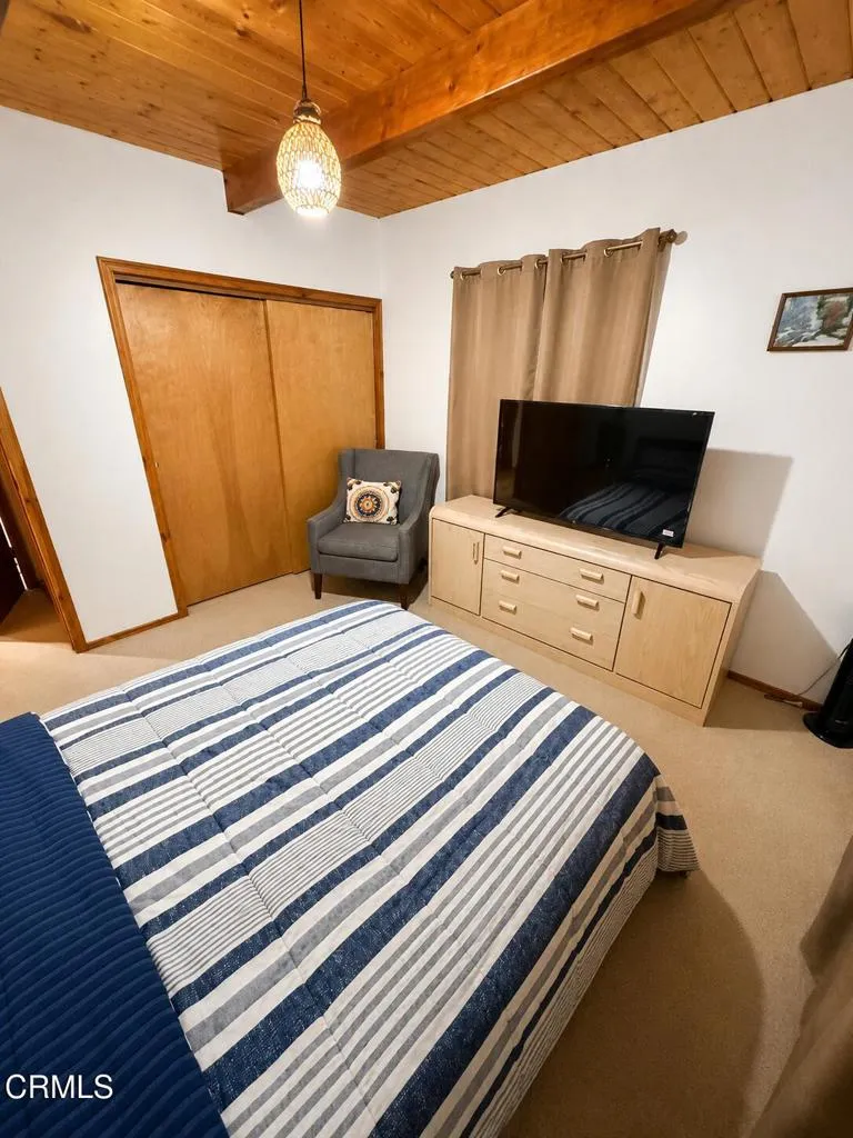 2320 Glacier Drive Frazier Park, CA 93225