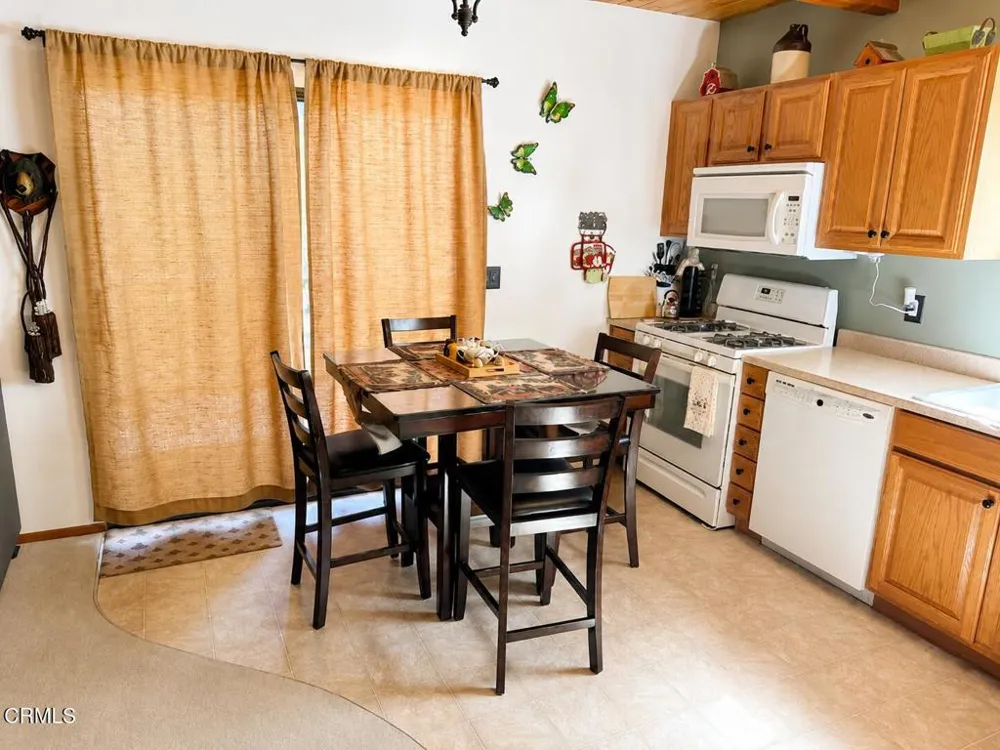 2320 Glacier Drive Frazier Park, CA 93225