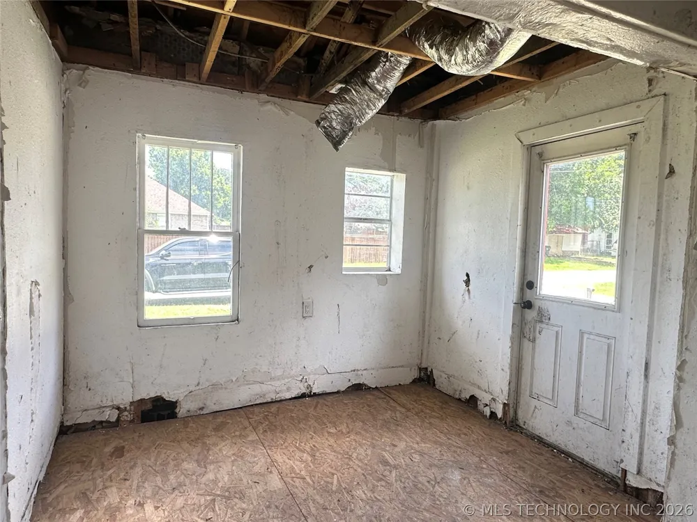 1126 E 4th Street Okmulgee, OK 74447