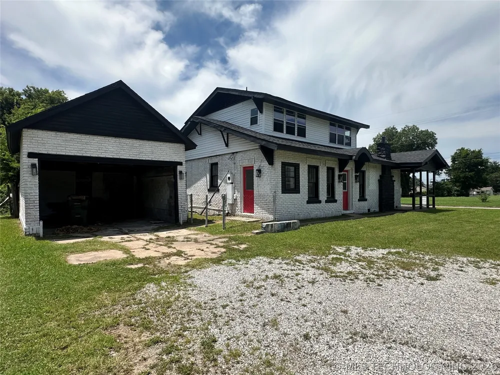 1126 E 4th Street Okmulgee, OK 74447