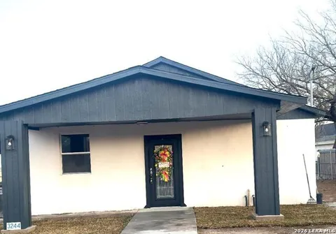 3244 Tesoro Loop