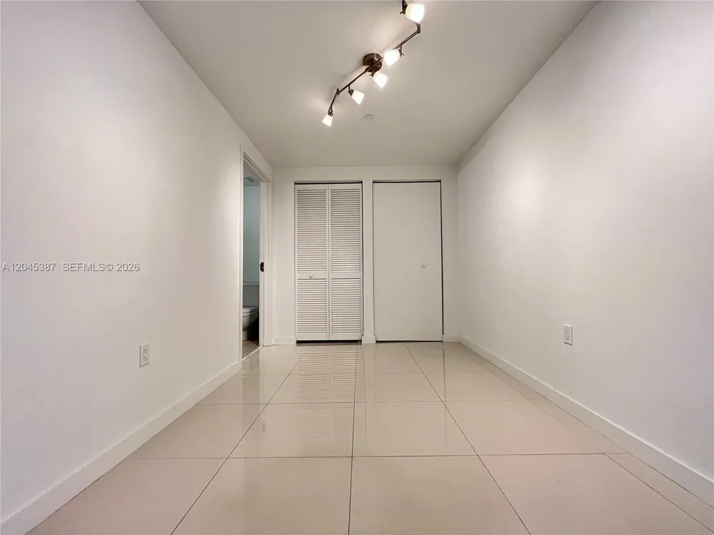 9940 W Bay Harbor Dr #3B-N Bay Harbor Islands, FL 33154