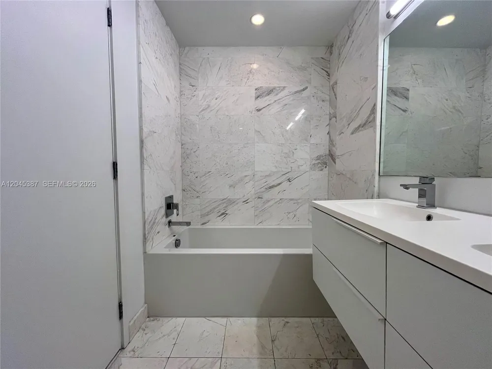 9940 W Bay Harbor Dr #3B-N Bay Harbor Islands, FL 33154