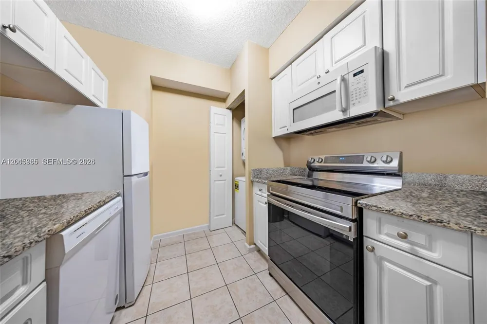 17150 Bay Rd #2222 Sunny Isles Beach, FL 33160