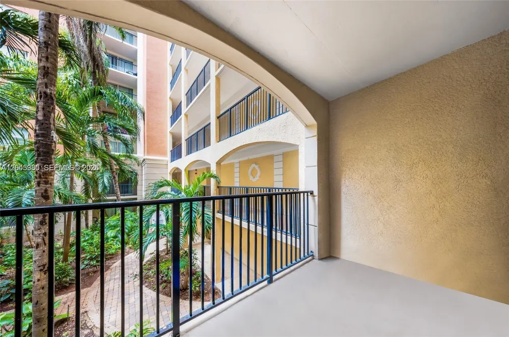 17150 Bay Rd #2222 Sunny Isles Beach, FL 33160