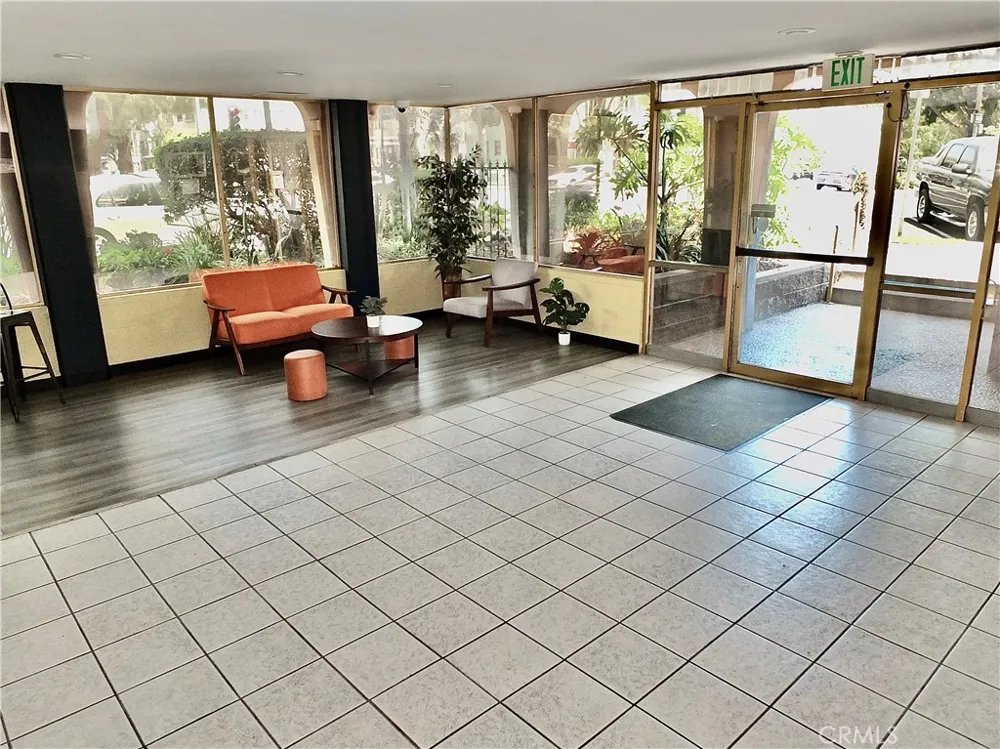 545 Chestnut Avenue #203 Long Beach, CA 90802