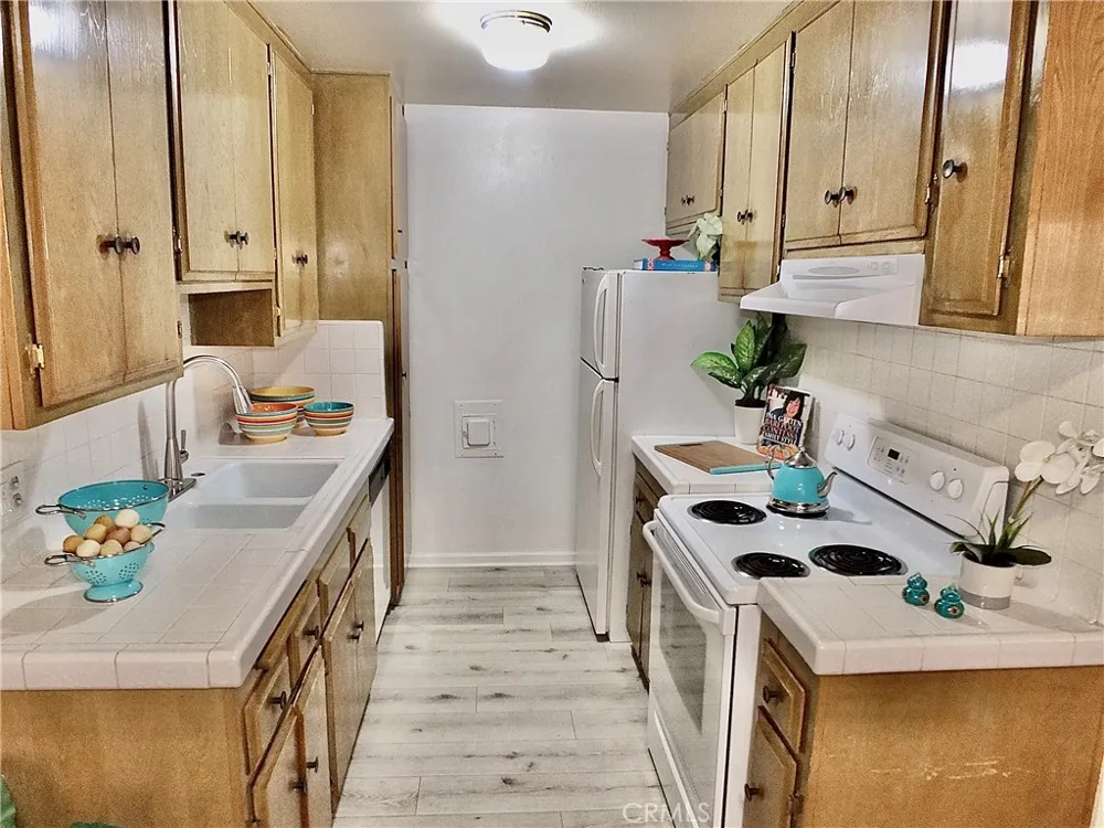 545 Chestnut Avenue #203 Long Beach, CA 90802