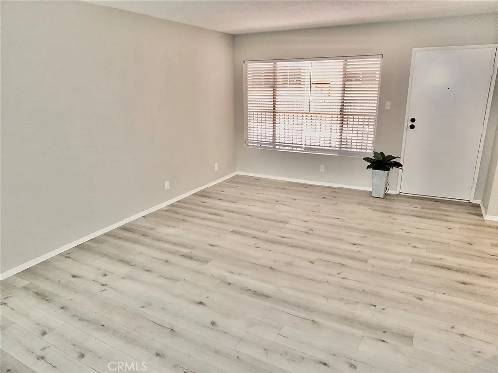 545 Chestnut Avenue #203 Long Beach, CA 90802