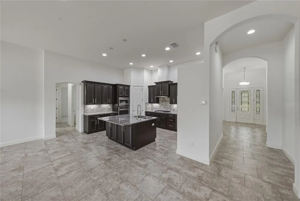 5904 SHELL RIDGE DRIVE Lithia, FL 33547