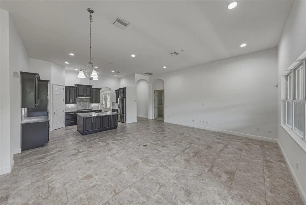 5904 SHELL RIDGE DRIVE Lithia, FL 33547