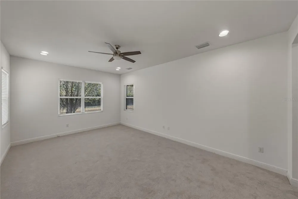 5904 SHELL RIDGE DRIVE Lithia, FL 33547