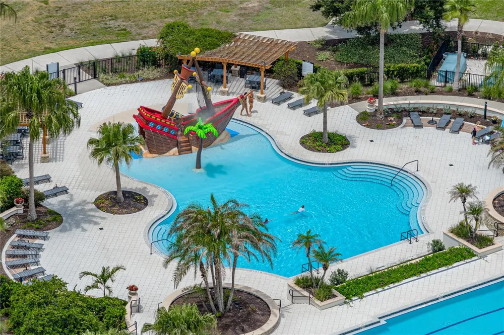 5904 SHELL RIDGE DRIVE Lithia, FL 33547