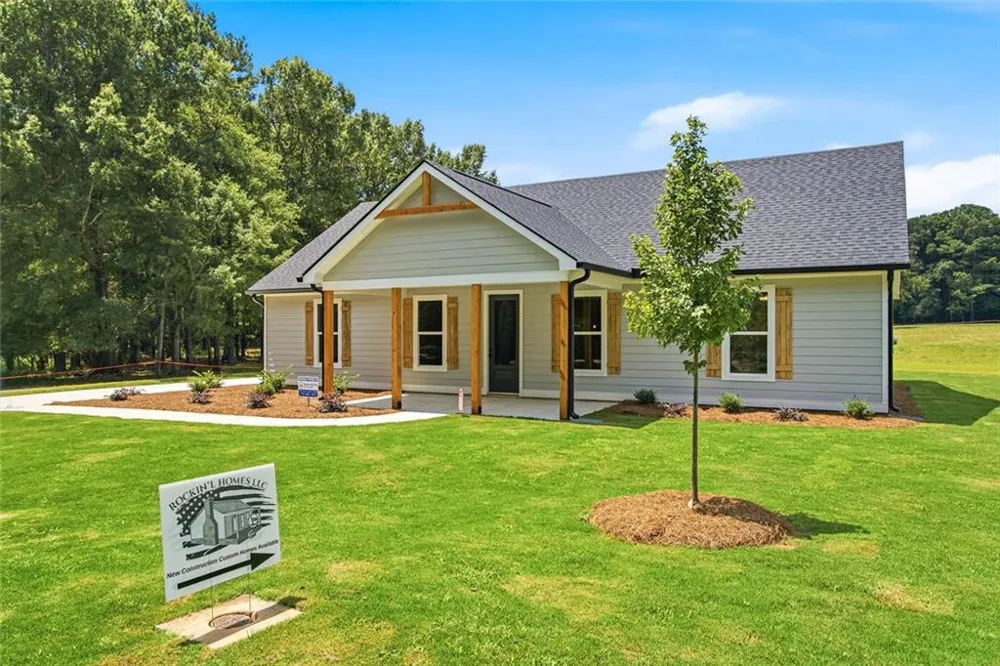 160 Loyd Road Mansfield, GA 30055
