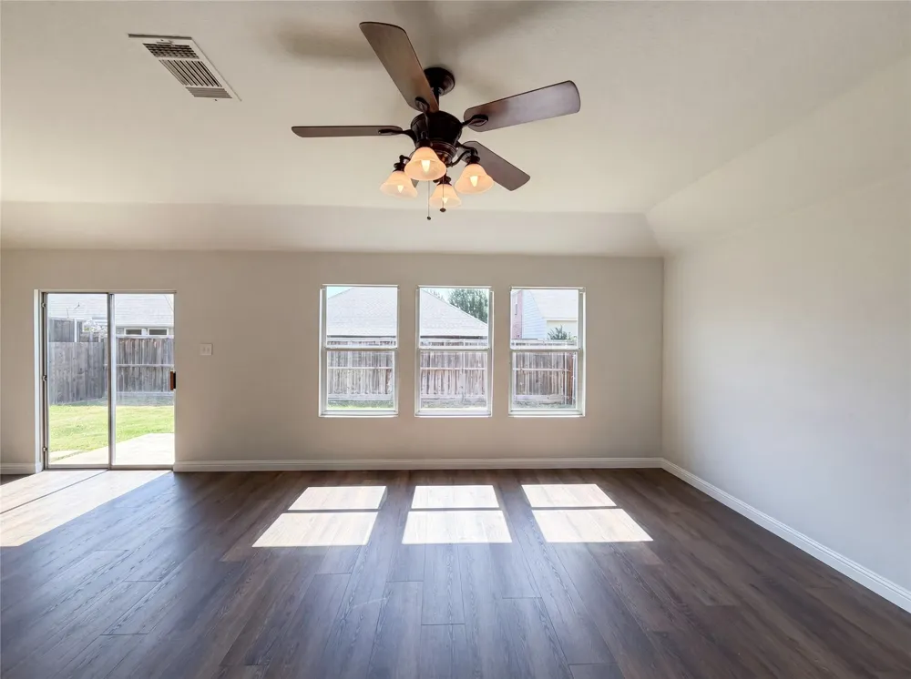 4709 Dogwood Drive Denton, TX 76208