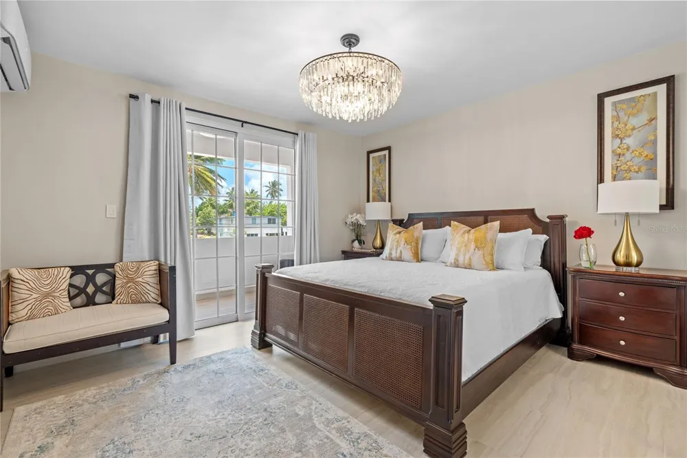 6690 Rd. ROYAL PALM COND. #D-101 Vega Alta, PR 00692