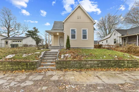313 W 10th Street