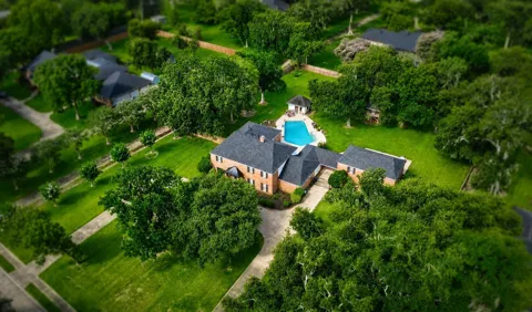 111 Cherrywood Dr
