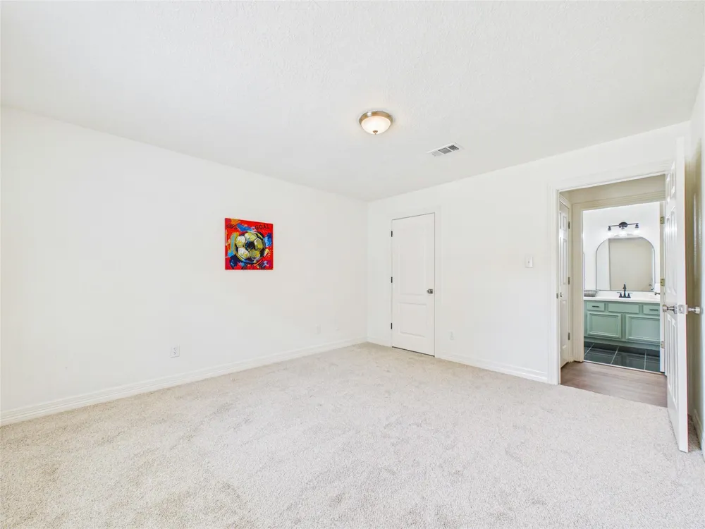 111 Cherrywood Dr Lake Jackson, TX 77566