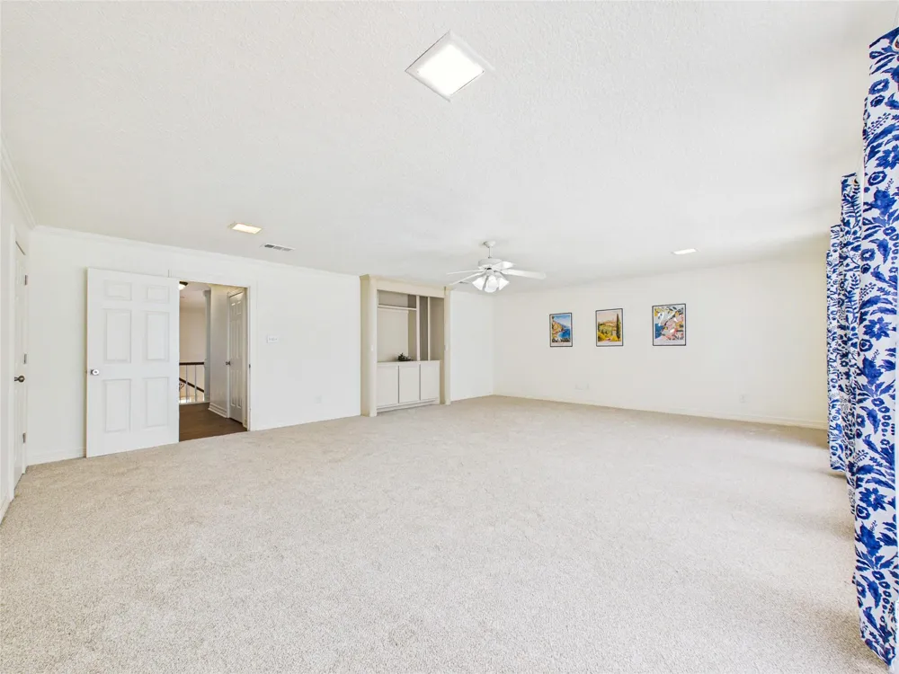 111 Cherrywood Dr Lake Jackson, TX 77566