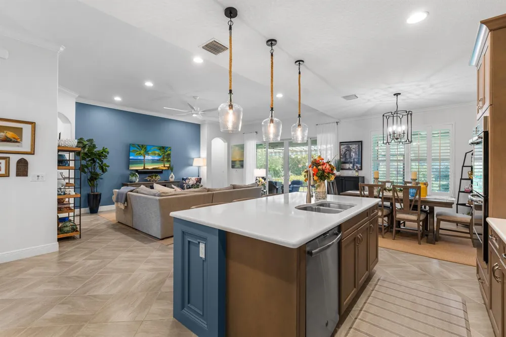 1573 Segovia Circle Vero Beach, FL 32966